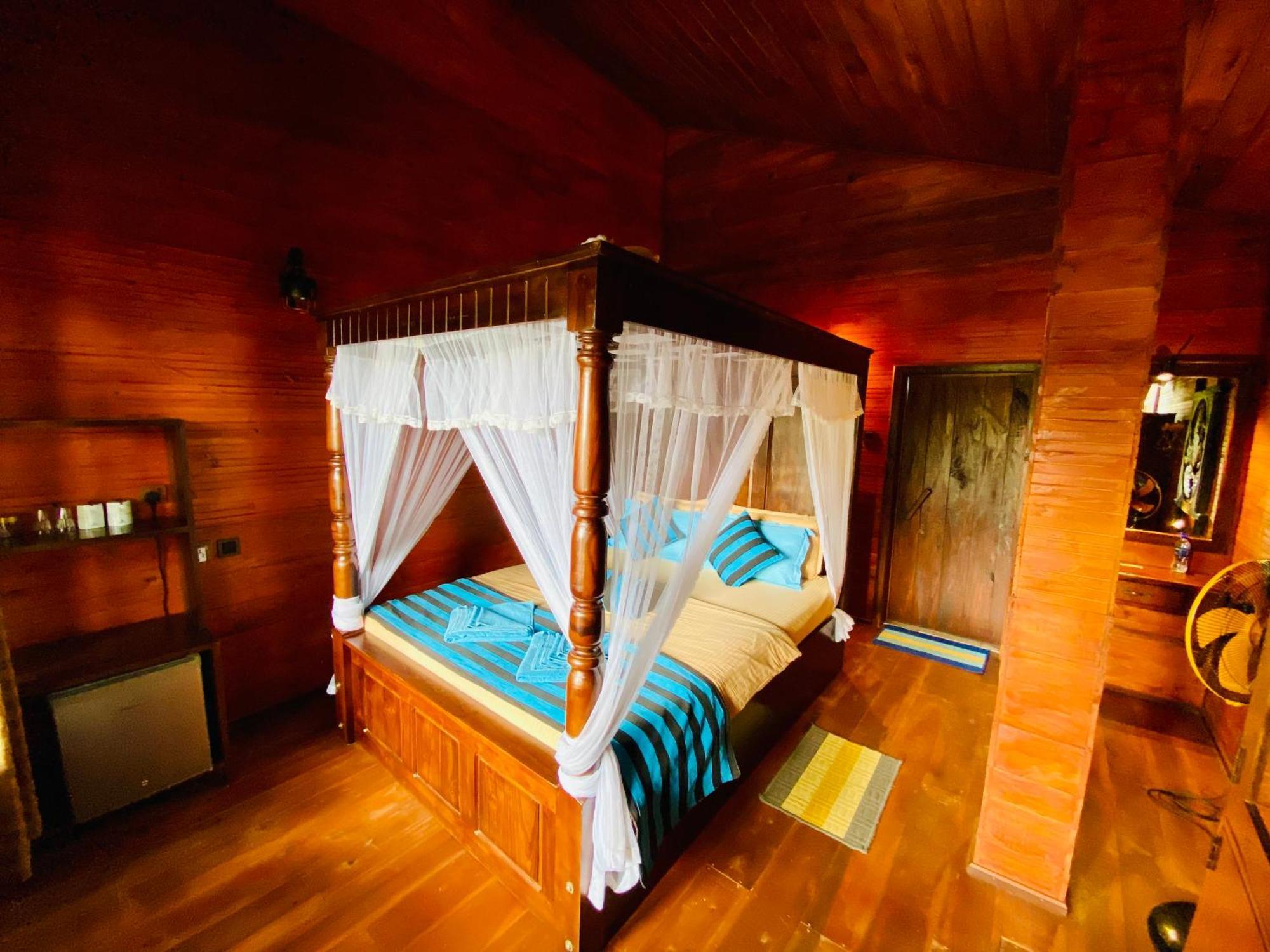 Madushanka Resort Ella Buitenkant foto